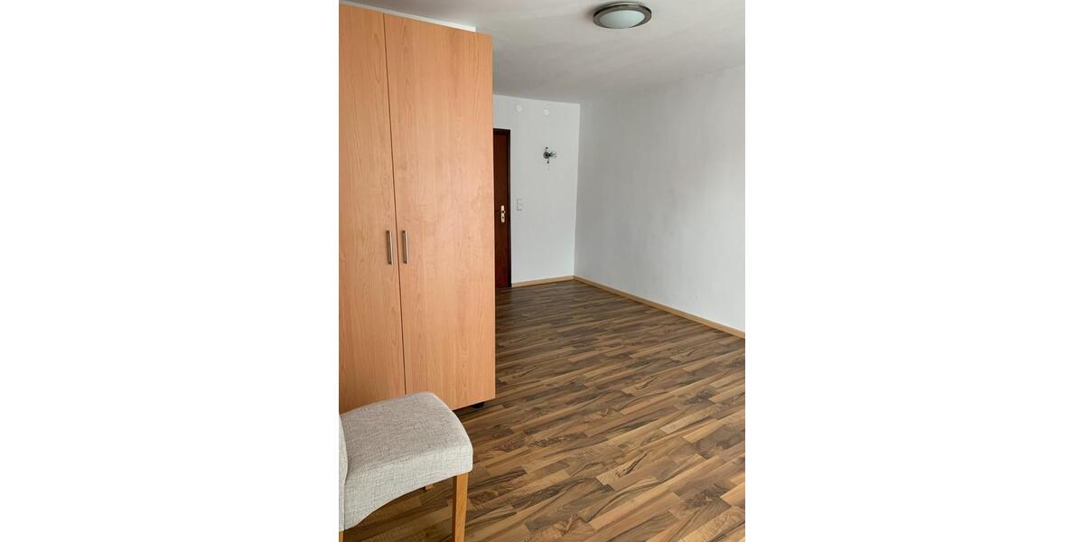 Etagenwohnung Pfarrkirchen - 1 Zimmer, 20 m&sup2;, 300&euro; | Angebot:25417775