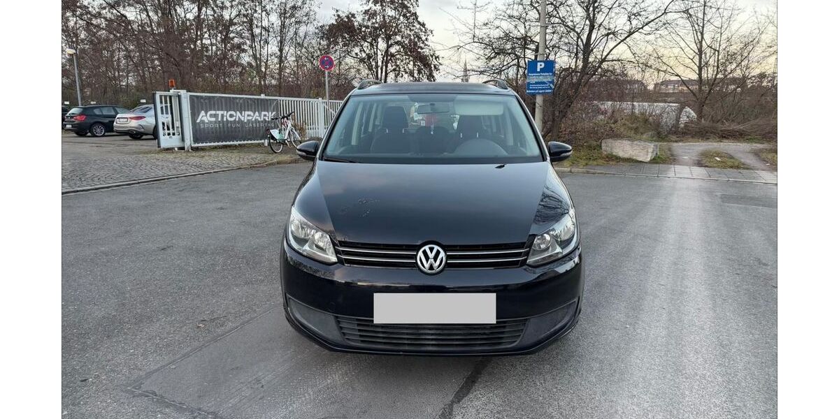 VW Touran 225.000 km 3.300 &euro; Nürnberg 90439