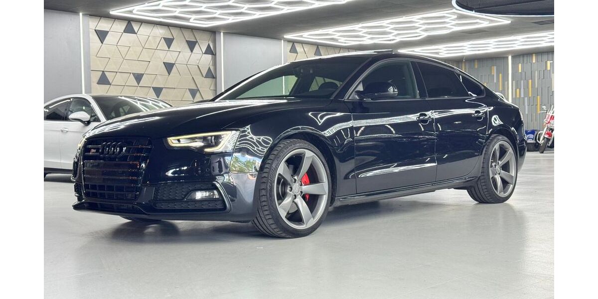 Audi A5 212.000 km 15.990 &euro; Peine 31226