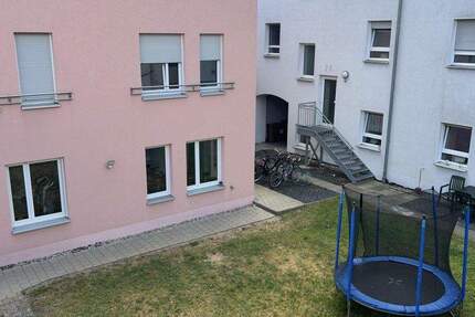 1 -Zimmer Apartment mit großem Kfz Stellplatz 1 zimmer