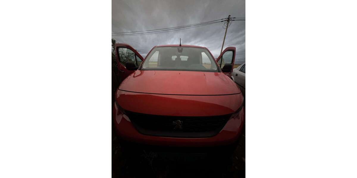 Peugeot Partner 125.000 km 13.500 € Buttelborn 64572