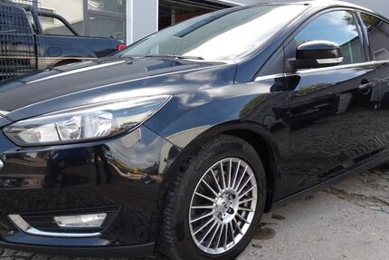 Ford Focus 212.305 km 5.950 &euro; Falkensee 14612