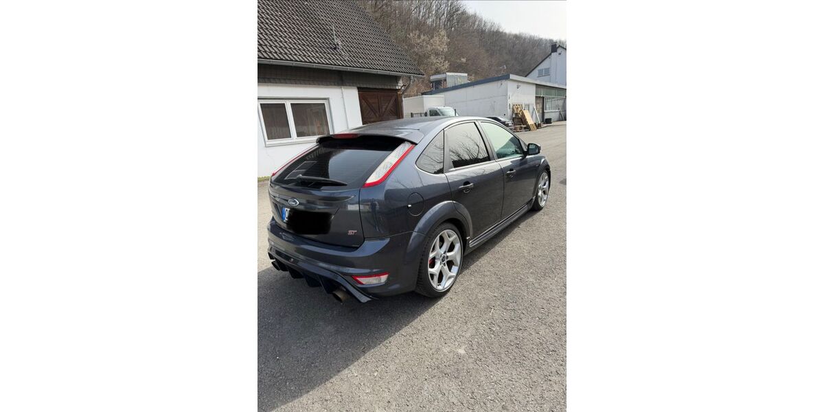 Ford Focus 231.950 km 5.950 &euro; Lennestadt 57368