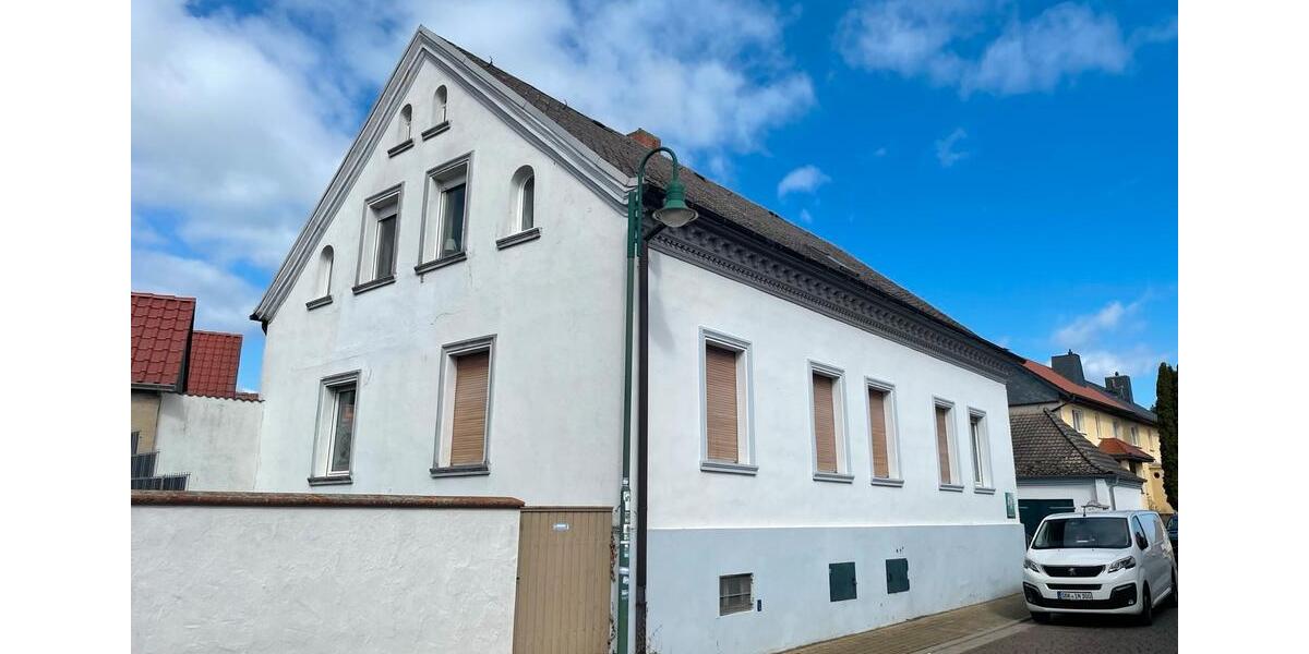 Etagenwohnung Wolmirstedt - 5 Zimmer, 110 m&sup2;, 750&euro; | Angebot:26066354