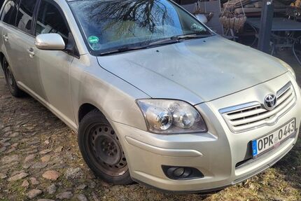 Toyota Avensis 169.800 km 3.000 &euro; Alt Ruppin 16827