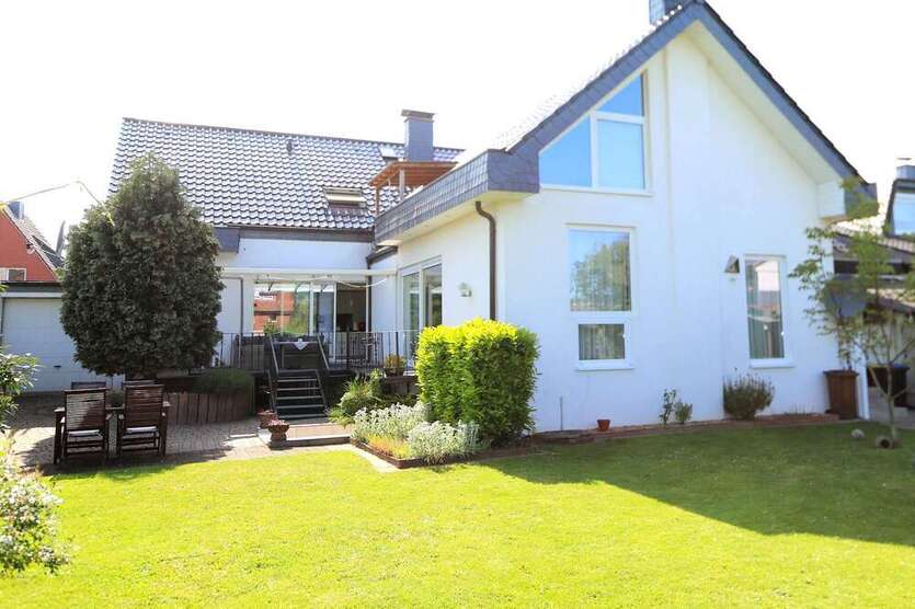 Haus zum Kaufen in Kreuzau 599.000 € 282 m²
