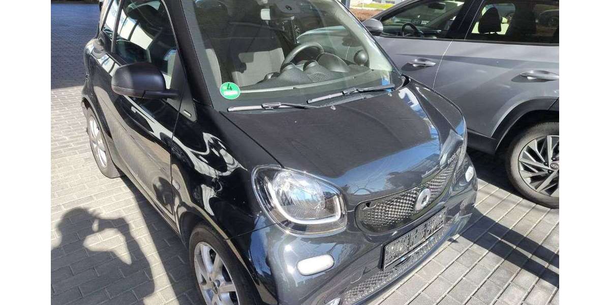 Smart forTwo 16.120 km 8.475 &euro; München 81477