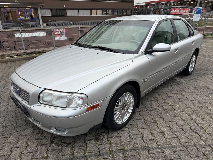 Volvo S80 177.000 km 1.490 € Köln 50739