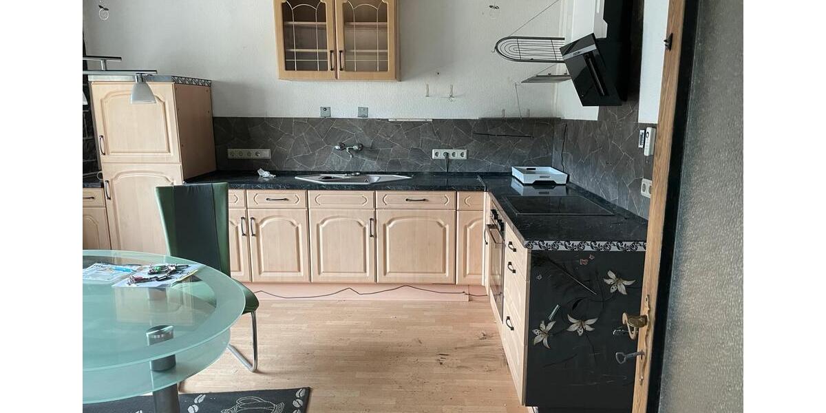 Etagenwohnung Schkopau - 4 Zimmer, 93 m&sup2;, 460&euro; | Angebot:25994150