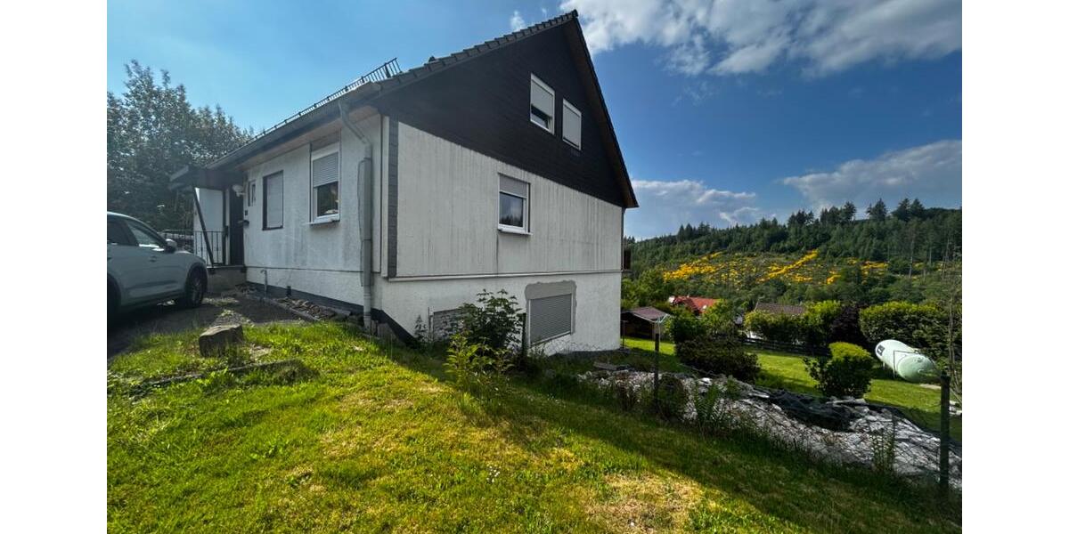 Mehrfamilien Haus in schöner Lage 8 zimmer
