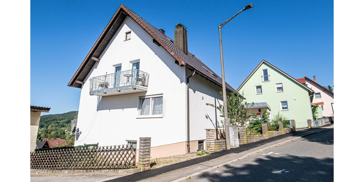 Vielseitiges Mehrfamilienhaus in Furth im Wald - Mehrfamilienhaus, Wohnhaus Furth im Wald | Angebot:27315678