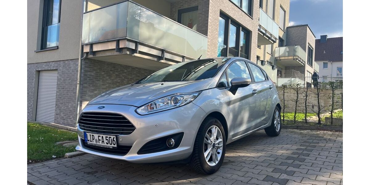 Ford Fiesta 100.043 km 5.970 &euro; Detmold 32756