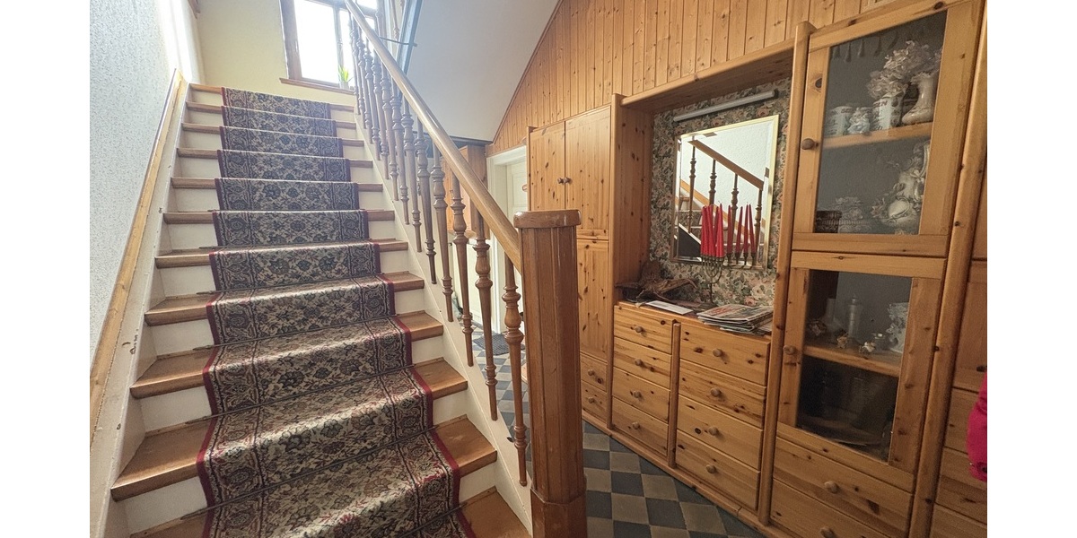 Ein Mehrfamilienhaus mit Gewerbeeinheit – solide Kapitalanlage in zentraler Lage von Seesen - Wohn- & Geschäftshaus Seesen | Angebot:25960862