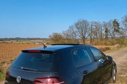 VW Golf 98.500 km 12.499 &euro; Billigheim 74842