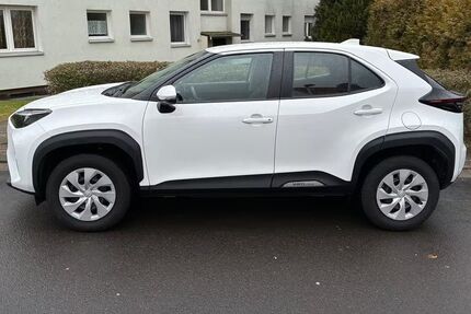 Toyota Yaris Cross 27.300 km 22.750 &euro; melsungen 34212