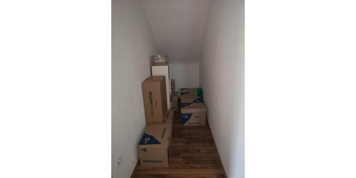 Etagenwohnung Wächtersbach - 4 Zimmer, 95 m&sup2;, 880&euro; | Angebot:26336184