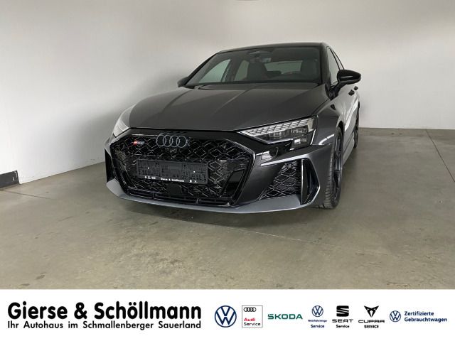 Audi RS3 1.125 km 75.950 &euro; Schmallenberg 57392