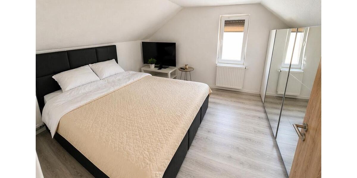 Dachgeschoßwohnung Villingen-Schwenningen Schwenningen - 2 Zimmer, 45 m&sup2;, 550&euro; | Angebot:26268862
