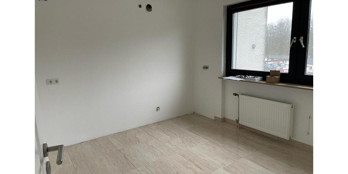 Reihenhaus Wuppertal Gemarkung Elberfeld - 5 Zimmer, 165 m&sup2;, 1.800&euro; | Angebot:25975942