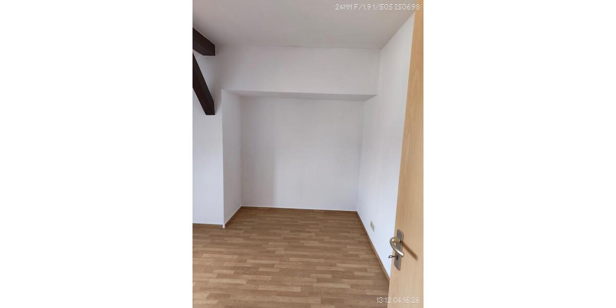 Dachgeschoßwohnung Cottbus Spremberger Vorstadt - 4 Zimmer, 90 m&sup2;, 738&euro; | Angebot:26233438