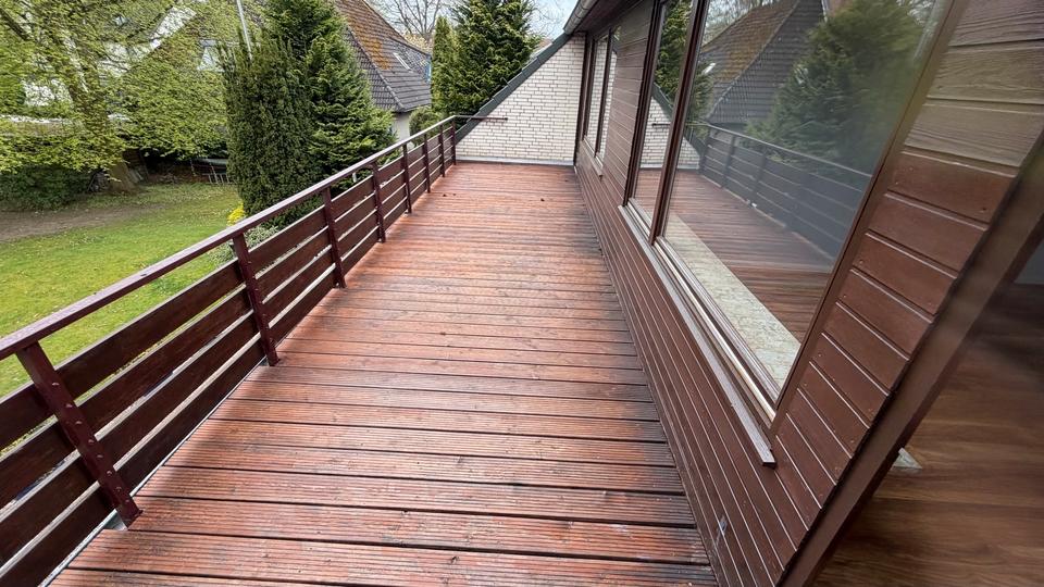 Dachgeschoßwohnung Hamburg Wandsbek - 3 Zimmer, 130 m&sup2;, 1.620&euro; | Angebot:26409655