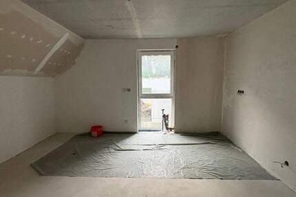 Attraktives Sanierungsprojekt für Handwerker: Etagenwohnung mit Restarbeiten zu verkaufen! 3 zimmer