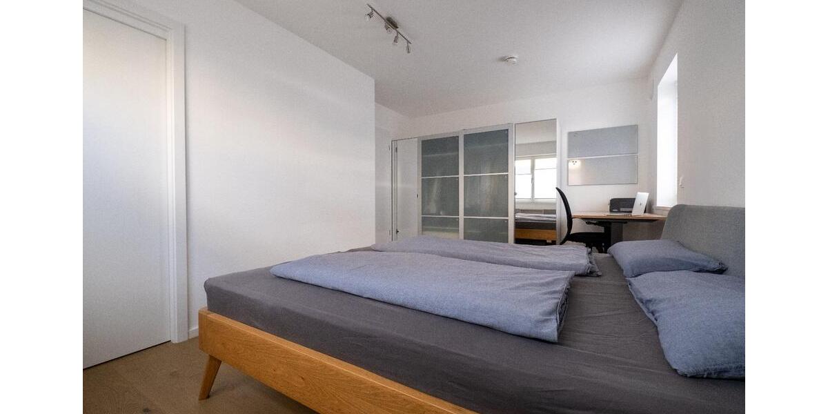 Terrassenwohnung Holzkirchen - 2 Zimmer, 79 m&sup2;, 1.715&euro; | Angebot:26336671