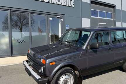 Lada Taiga 55.000 km 11.480 &euro; Grünhain-Beierfeld 08344