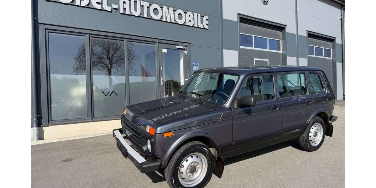 Lada Taiga 55.000 km 11.480 &euro; Grünhain-Beierfeld 08344