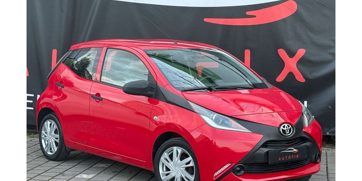 Toyota Aygo (X) 34.000 km 7.490 &euro; Mühlheim am main 63165