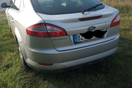 Ford Mondeo 247.800 km 2.900 € Königswartha 02699
