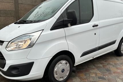 Ford Transit Custom 130.700 km 9.490 &euro; Berlin OT Alt-Hohenschönhausen 13055