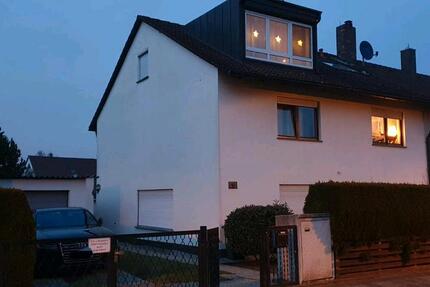 Haus Nürnberg Falkenheim - 6 Zimmer, 202 m&sup2;, 749.000&euro; | Angebot:26327623