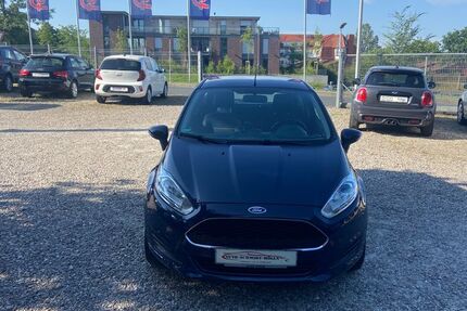 Ford Fiesta 28.450 km 5.990 &euro; Mölln 23879