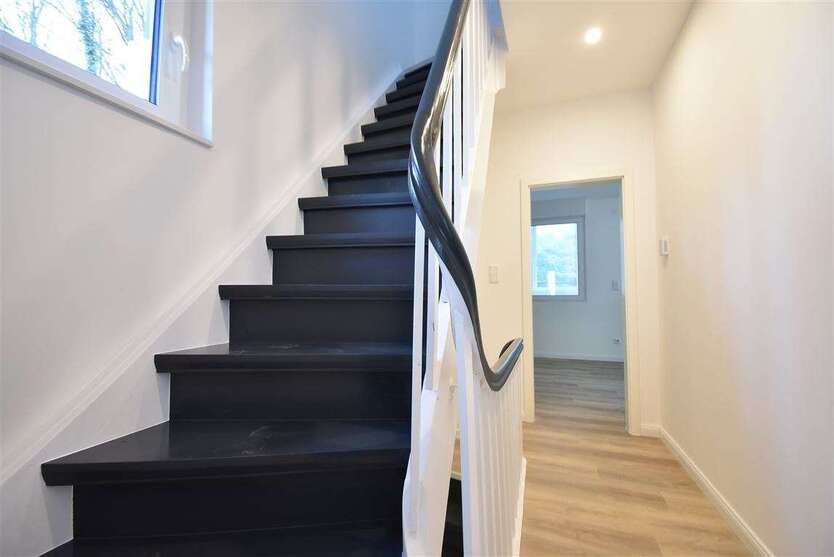 Haus zum Mieten in Velbert 1.190 € 101.46 m² 3 zimmer