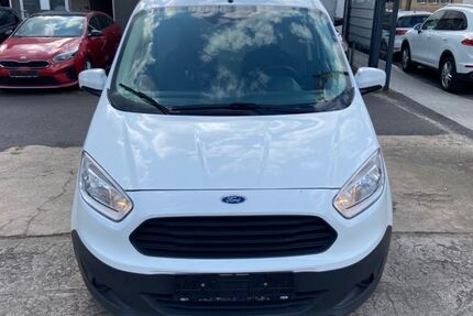 Ford Transit Courier 122.000 km 9.250 &euro; Hanau 63450