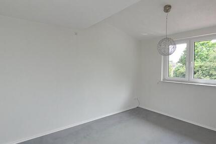 Wohnung Bretten - 3 Zimmer, 102 m&sup2;, 1.070&euro; | Angebot:25044501