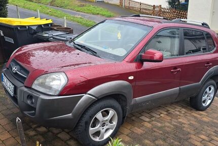 Hyundai TUCSON 156.000 km 3.000 &euro; Bonn 53179