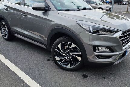 Hyundai TUCSON 110.100 km 18.300 &euro; Neuwied 56564