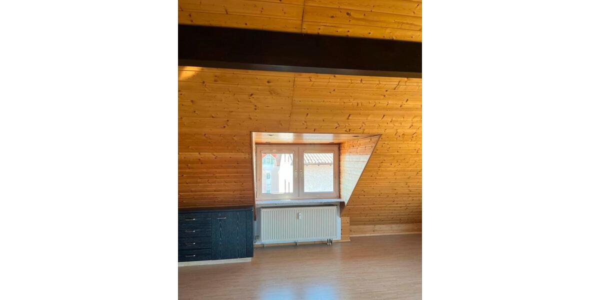 Dachgeschoßwohnung Lollar - 2 Zimmer, 69 m&sup2;, 600&euro; | Angebot:26265661
