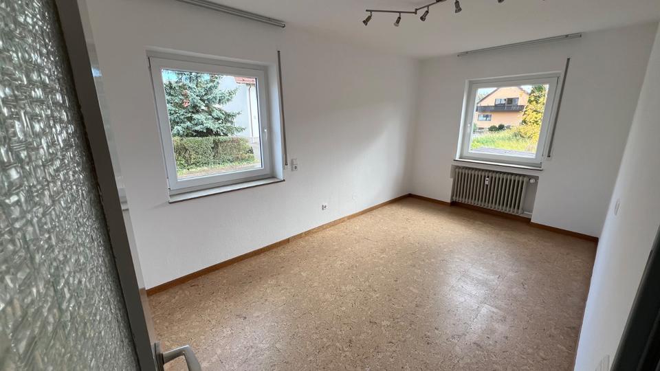 Charmante, sonnige 3-Zimmer-Wohnung mit Garage, Garten, Pergola 3 zimmer