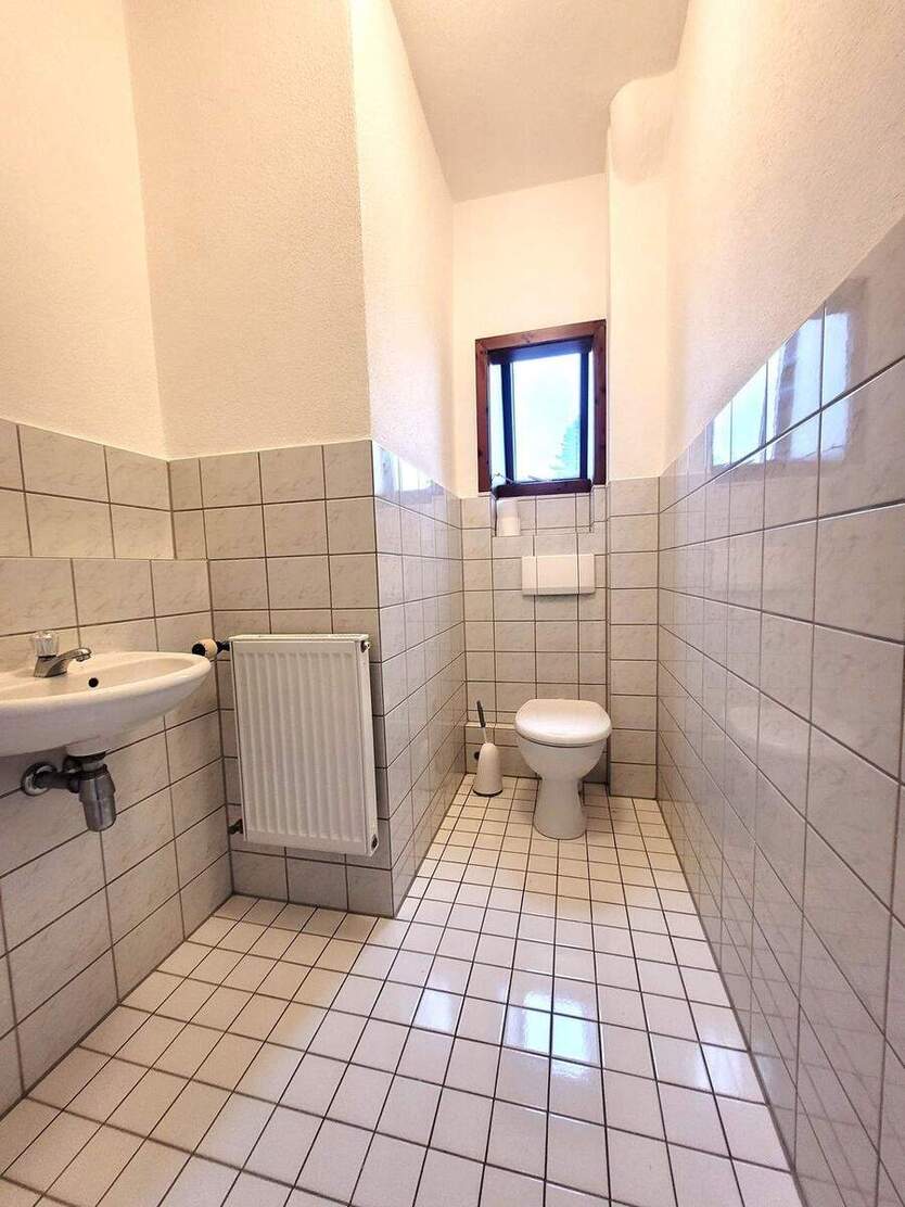 frisch renoviert, große helle Wohnung in Mainzer Altbau 4 zimmer