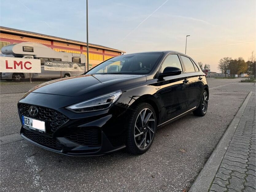 i30