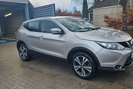 Nissan Qashqai 117.500 km 7.700 &euro; Schwarzenbek 21493