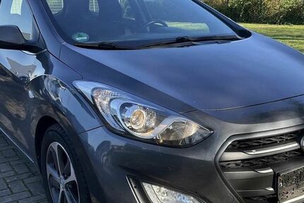 Hyundai i30 128.000 km 7.950 € Frankfurt/Main 65933