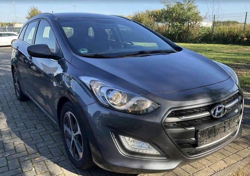 Hyundai i30 128.000 km 7.950 € Frankfurt/Main 65933