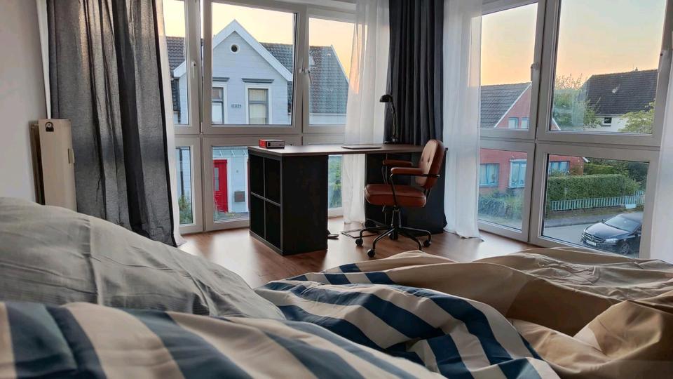 Etagenwohnung Oldenburg Bürgeresch - 4 Zimmer, 140 m&sup2;, 1.650&euro; | Angebot:26408266