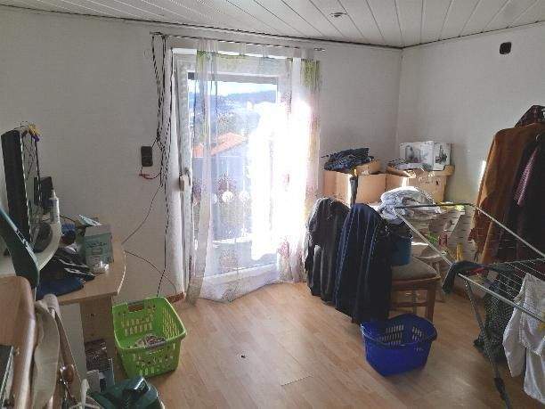 renovierungsbedürftiges, geräumiges Haus in herrlicher Waldrand- und Aussichtslage von Zwiesel 8 zimmer