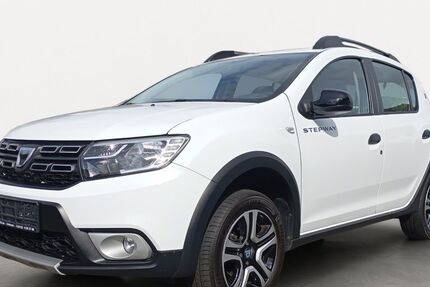 Dacia Sandero 106.000 km 11.899 € Uetersen 25436
