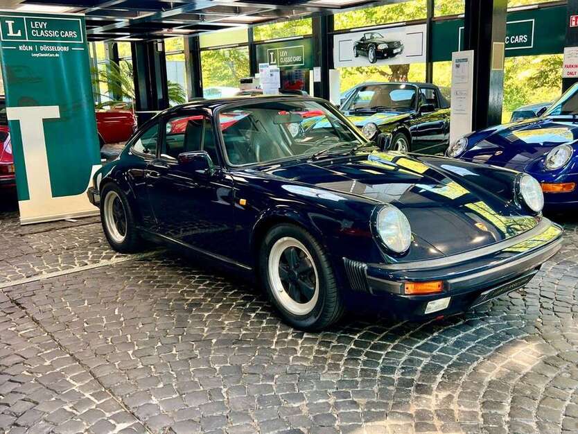 Porsche 911 146.982 km 79.800 € Düsseldorf 40595